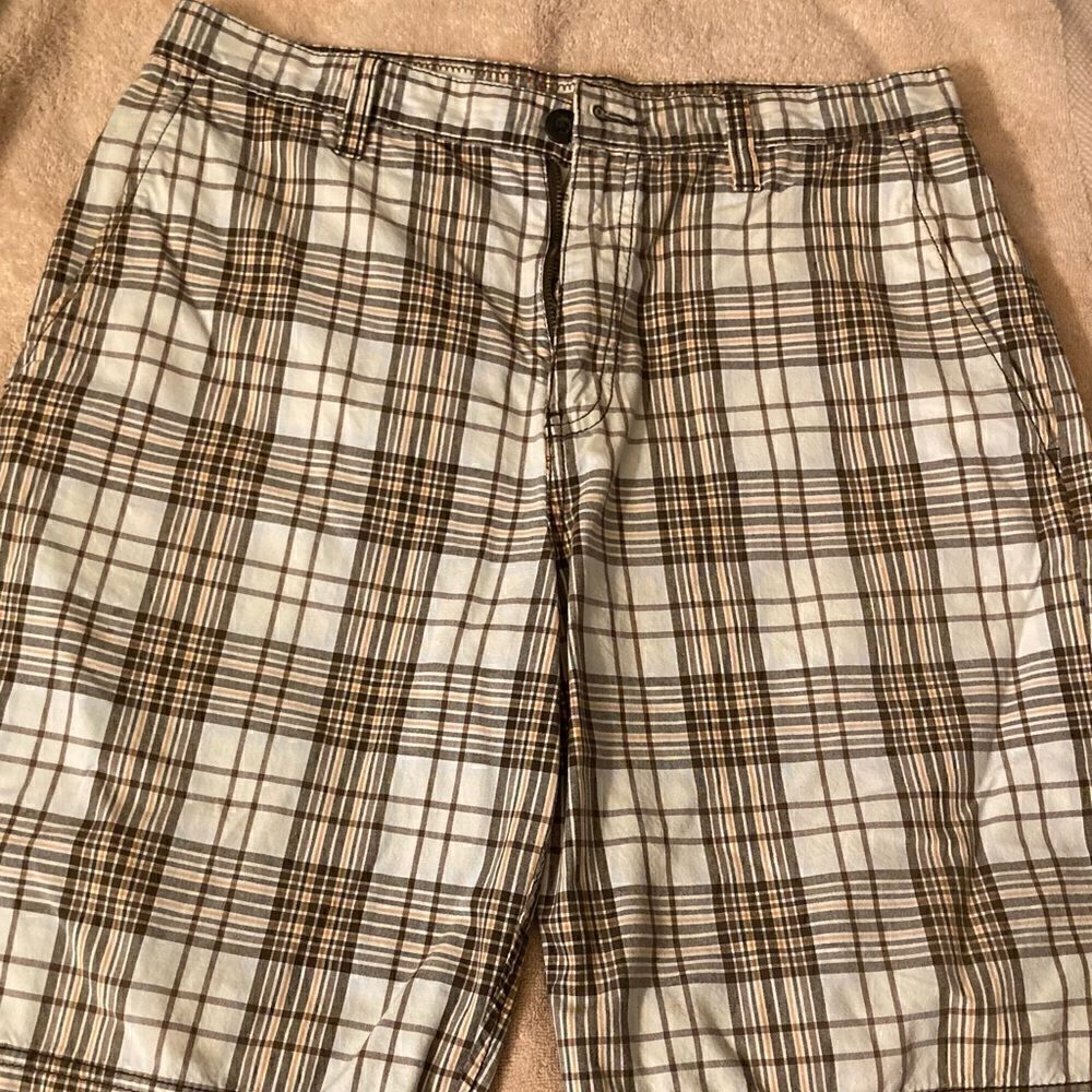 MEN’S SONOMA BEACH SHORTS / SZ 32
